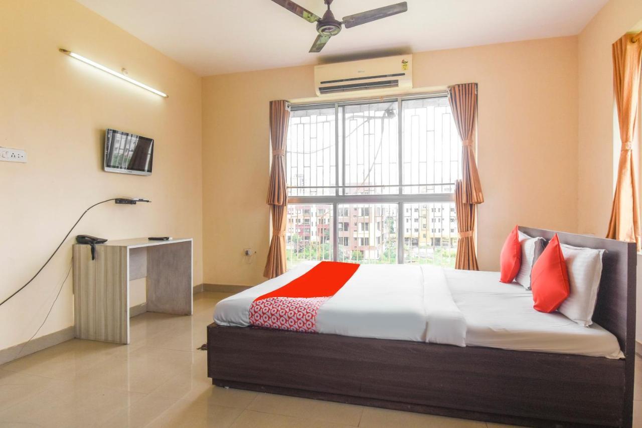 Oyo 8125 Orchid Inn Колката Екстериор снимка