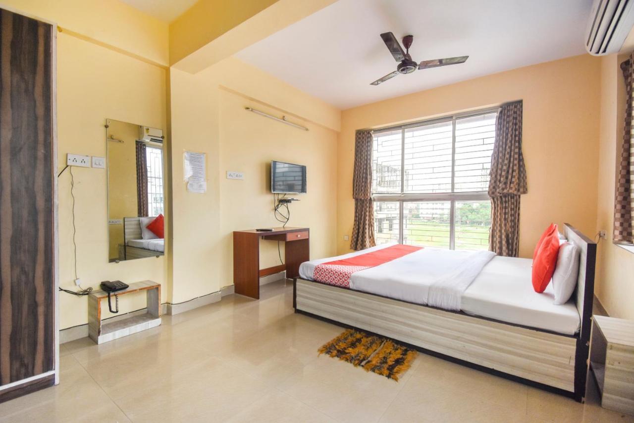 Oyo 8125 Orchid Inn Колката Екстериор снимка