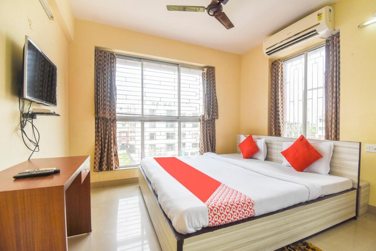 Oyo 8125 Orchid Inn Колката Екстериор снимка