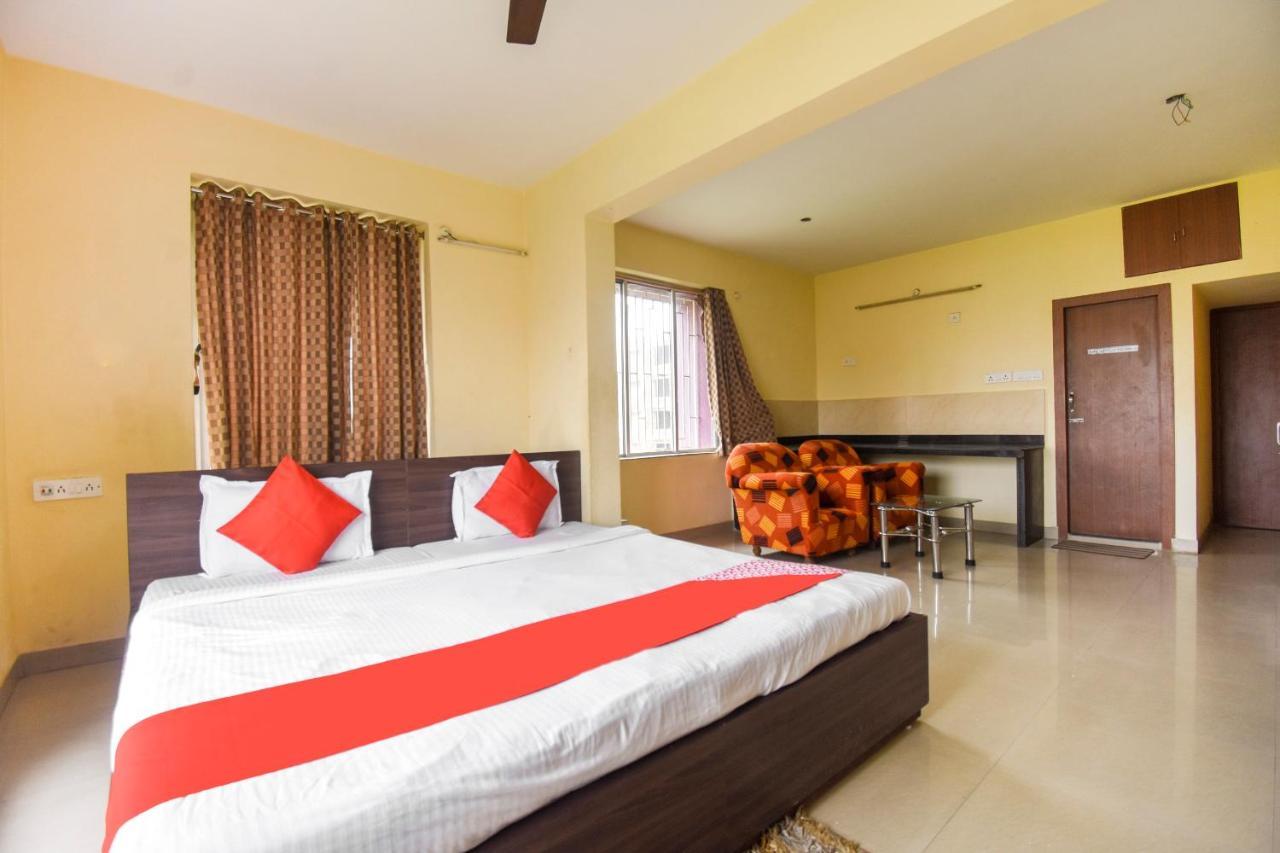 Oyo 8125 Orchid Inn Колката Екстериор снимка