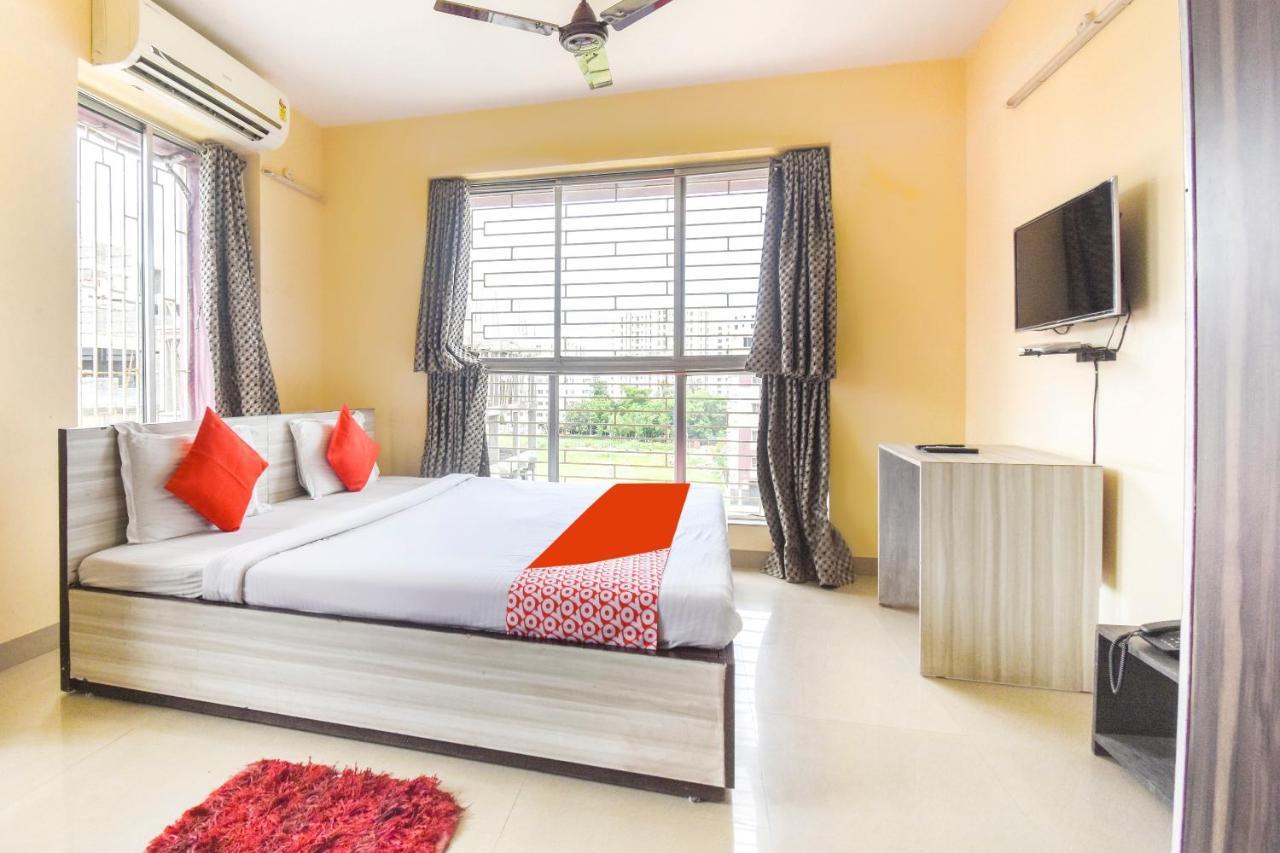 Oyo 8125 Orchid Inn Колката Екстериор снимка