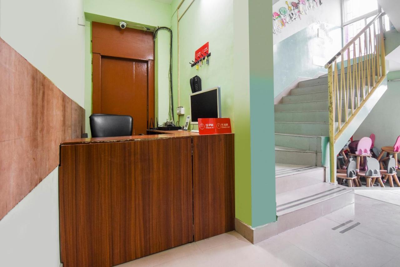 Oyo 8125 Orchid Inn Колката Екстериор снимка